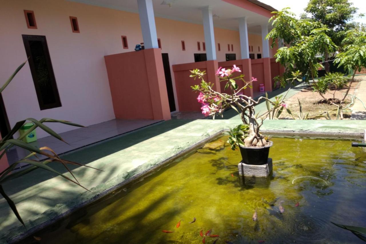Kelapa Gading Homestay Syariah Redpartner Banyuwangi  Εξωτερικό φωτογραφία