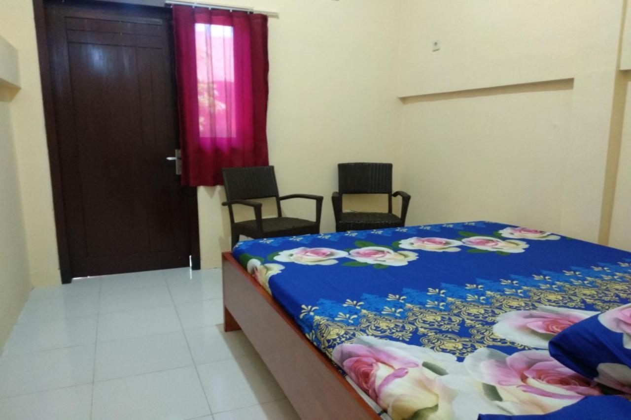 Kelapa Gading Homestay Syariah Redpartner Banyuwangi  Εξωτερικό φωτογραφία